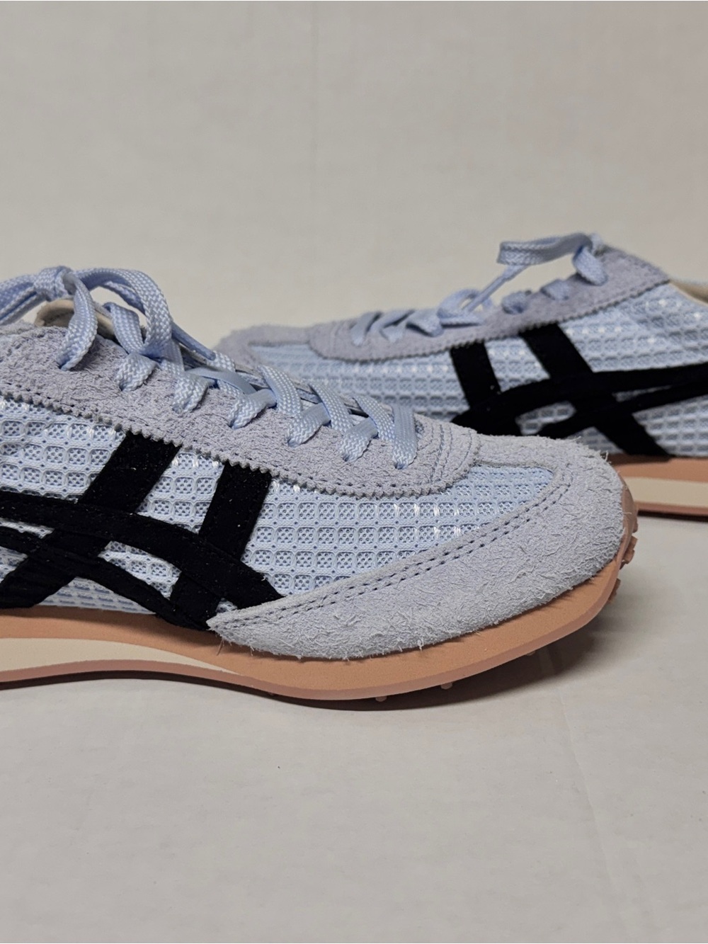 Onitsuka Tiger from Japan Skyblue/ Black tweed whimsigoth girlcore sz 7 sneaker - Picture 2 of 8